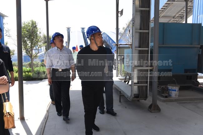 Government Officials from Gansu Visit Xinxiang Dingli