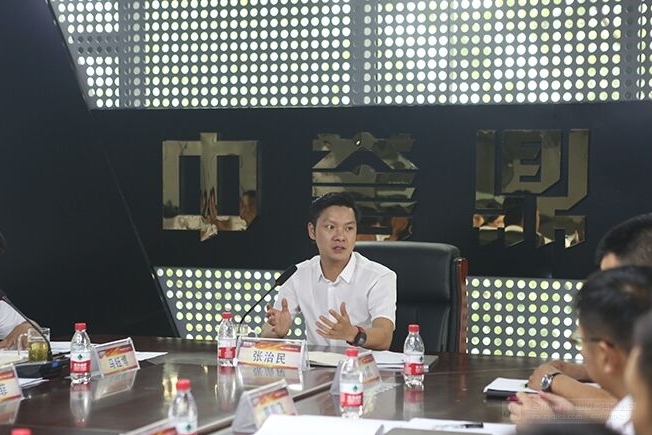 Mr. Zhang Zhimin, Chairman of Zhongyu Dingli, Dingli Crusher