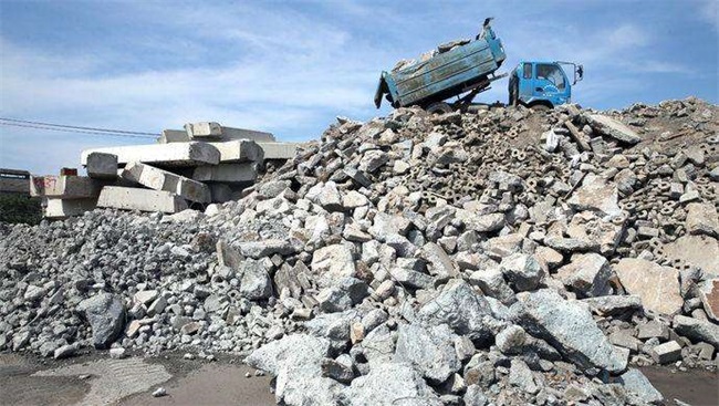 tailing and construction waste material 