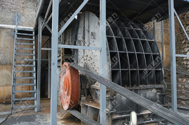 PCZ1615 hammer crusher for primary crushing